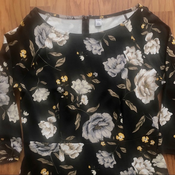 Floral Gray White Yellow Fitted Fall Sheath Dress - Picture 2 of 5